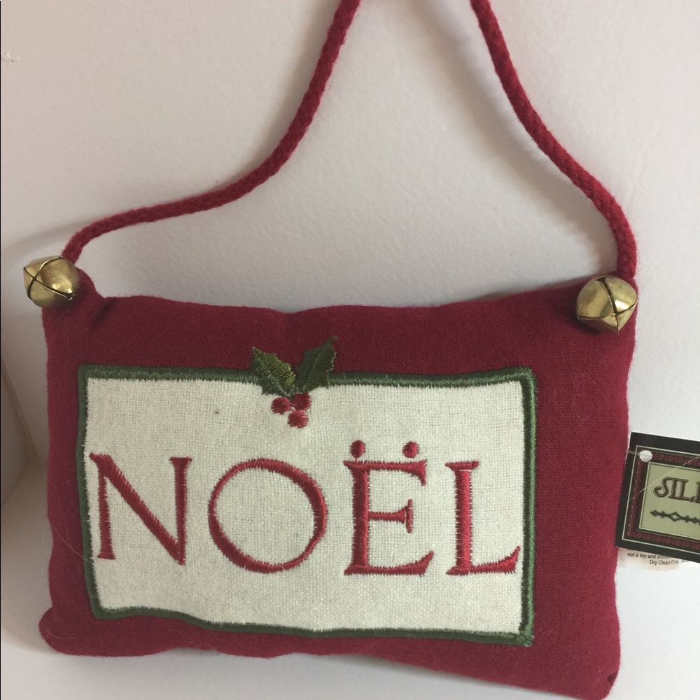 Amscan Noel Hanging Door Decor Pillow